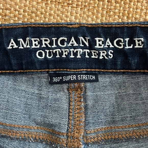 American Eagle 360 Super Stretch Hi-Rise Shortie Size 4 - Picture 3 of 4